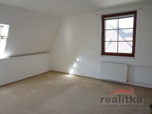 Pronájem bytu 3+kk, Opava - Kylešovice, Slovenská, 100 m2