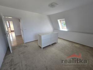 Pronájem bytu 3+kk, Opava - Kylešovice, Slovenská, 120 m2