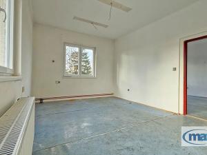 Pronájem kanceláře, Moravany, 94 m2