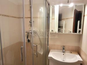 Pronájem bytu 3+1, Praha - Strašnice, Gutova, 66 m2