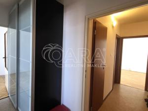 Pronájem bytu 3+1, Praha - Strašnice, Gutova, 66 m2