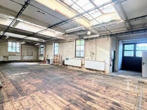 Prodej komerční nemovitosti, Lhota Rapotina, 1000 m2