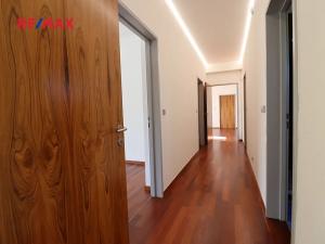 Prodej rodinného domu, Tuchoměřice, Ve Zběrušce, 429 m2