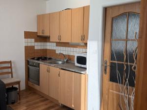 Pronájem bytu 1+1, Kyjov, Sídliště Zahradní, 33 m2