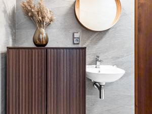 Prodej rodinného domu, Praha - Vokovice, Ke dvoru, 60 m2