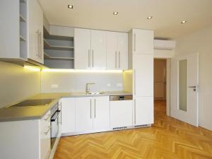 Pronájem bytu 3+kk, Praha - Vinohrady, Slezská, 97 m2