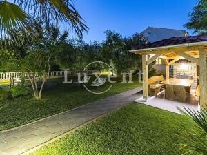 Prodej vily, Zadar, Chorvatsko, 305 m2