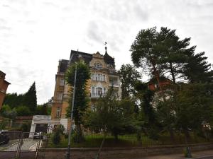 Pronájem bytu 3+1, Karlovy Vary, Krále Jiřího, 91 m2