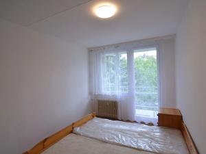 Pronájem bytu 3+kk, Praha - Prosek, Bohušovická, 67 m2
