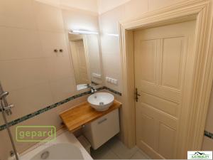 Pronájem bytu 2+kk, Praha - Žižkov, Bořivojova, 52 m2