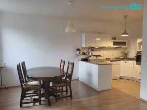 Prodej atypického bytu, Beroun - Beroun-Město, V Zahradách, 85 m2
