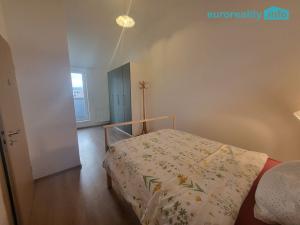 Prodej atypického bytu, Beroun - Beroun-Město, V Zahradách, 85 m2