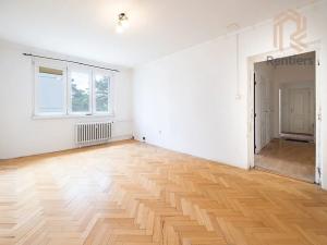 Prodej bytu 3+1, Beroun, Košťálkova, 71 m2