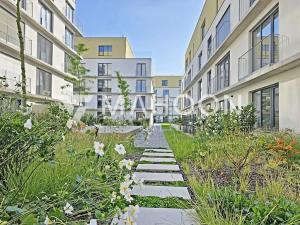 Pronájem bytu 1+kk, Praha - Hodkovičky, Šenácká, 45 m2