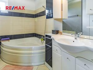 Prodej vícegeneračního domu, Bezděz, 231 m2