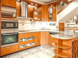 Prodej rodinného domu, Hostivice, 212 m2