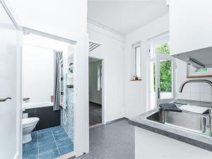 Pronájem bytu 2+kk, Praha - Břevnov, 8. listopadu, 45 m2
