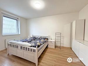 Pronájem bytu 2+kk, Brno, Košuličova, 65 m2