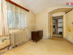 Prodej rodinného domu, Skuteč, Palackého náměstí, 80 m2