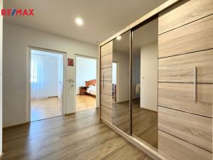 Pronájem bytu 3+1, Karlovy Vary - Rybáře, Sokolovská, 64 m2