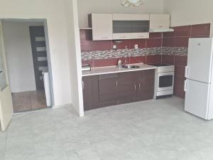 Pronájem bytu 2+kk, Teplice - Prosetice, Na konečné, 47 m2