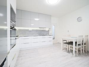 Prodej bytu 3+kk, České Budějovice - České Budějovice 5, Františka Jelena, 69 m2
