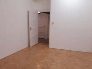 Pronájem bytu 2+1, Praha - Žižkov, Žerotínova, 62 m2