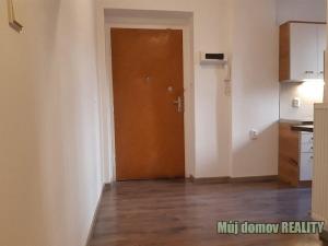Pronájem bytu 2+1, Praha - Žižkov, Žerotínova, 62 m2