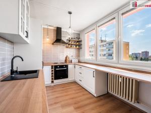 Prodej bytu 2+1, Kolín - Kolín III, Čechovy sady, 62 m2