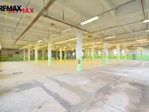 Pronájem výrobních prostor, Černožice, Sehnoutkova, 1422 m2