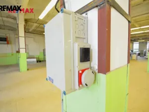 Pronájem výrobních prostor, Černožice, Sehnoutkova, 1422 m2