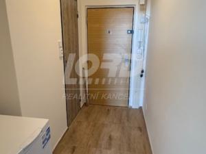 Pronájem bytu 1+kk, Hradec Králové - Nový Hradec Králové, třída Edvarda Beneše, 29 m2
