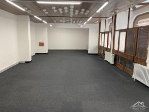 Pronájem obchodního prostoru, Jihlava, 199 m2