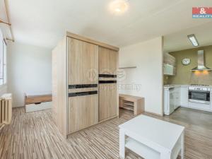 Prodej bytu 1+kk, Kladno - Kročehlavy, Americká, 35 m2