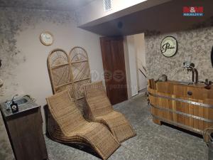 Pronájem obchodního prostoru, Pardubice - Bílé Předměstí, Na Okrouhlíku, 100 m2