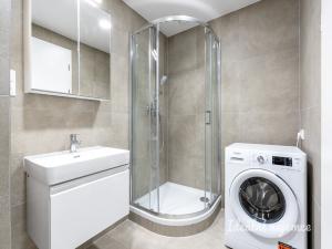 Pronájem bytu 1+kk, Praha - Hloubětín, Domalípova, 32 m2