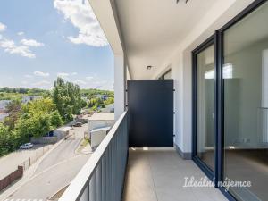 Pronájem bytu 1+kk, Praha - Hloubětín, Domalípova, 32 m2