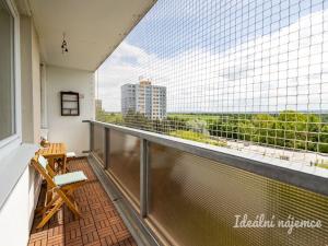 Pronájem bytu 3+kk, Praha - Petrovice, Frostova, 70 m2