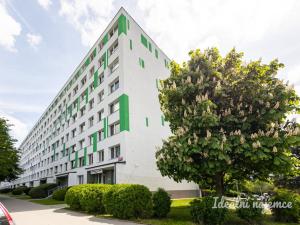 Pronájem bytu 3+kk, Praha - Petrovice, Frostova, 70 m2