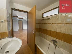 Pronájem bytu 4+kk, Opava, Veleslavínova, 90 m2