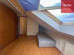 Pronájem bytu 4+kk, Opava, Veleslavínova, 90 m2