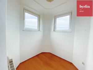 Pronájem bytu 4+kk, Opava, Veleslavínova, 90 m2