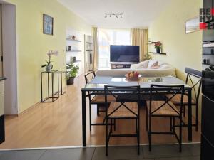 Prodej bytu 4+kk, Liberec - Liberec VI-Rochlice, Nádvorní, 83 m2