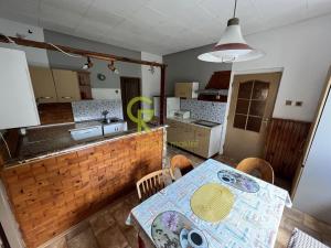 Prodej skladu, Záryby, 250 m2