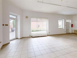 Pronájem obchodního prostoru, Králův Dvůr - Počaply, Tyršova, 50 m2