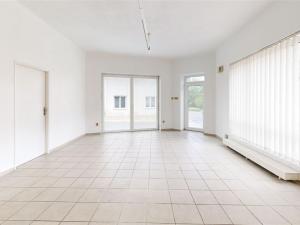 Pronájem obchodního prostoru, Králův Dvůr - Počaply, Tyršova, 50 m2