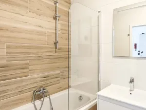 Pronájem bytu 2+kk, Praha - Krč, U strže, 47 m2