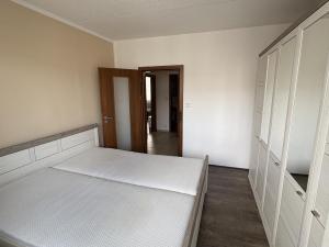 Pronájem bytu 3+1, Znojmo, Dukelských bojovníků, 77 m2