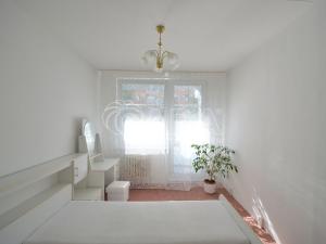 Pronájem bytu 3+kk, Praha - Černý Most, Kpt. Stránského, 65 m2