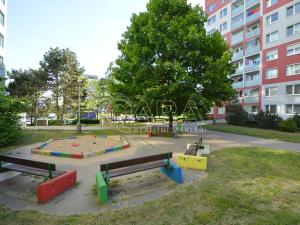 Pronájem bytu 3+kk, Praha - Černý Most, Kpt. Stránského, 65 m2